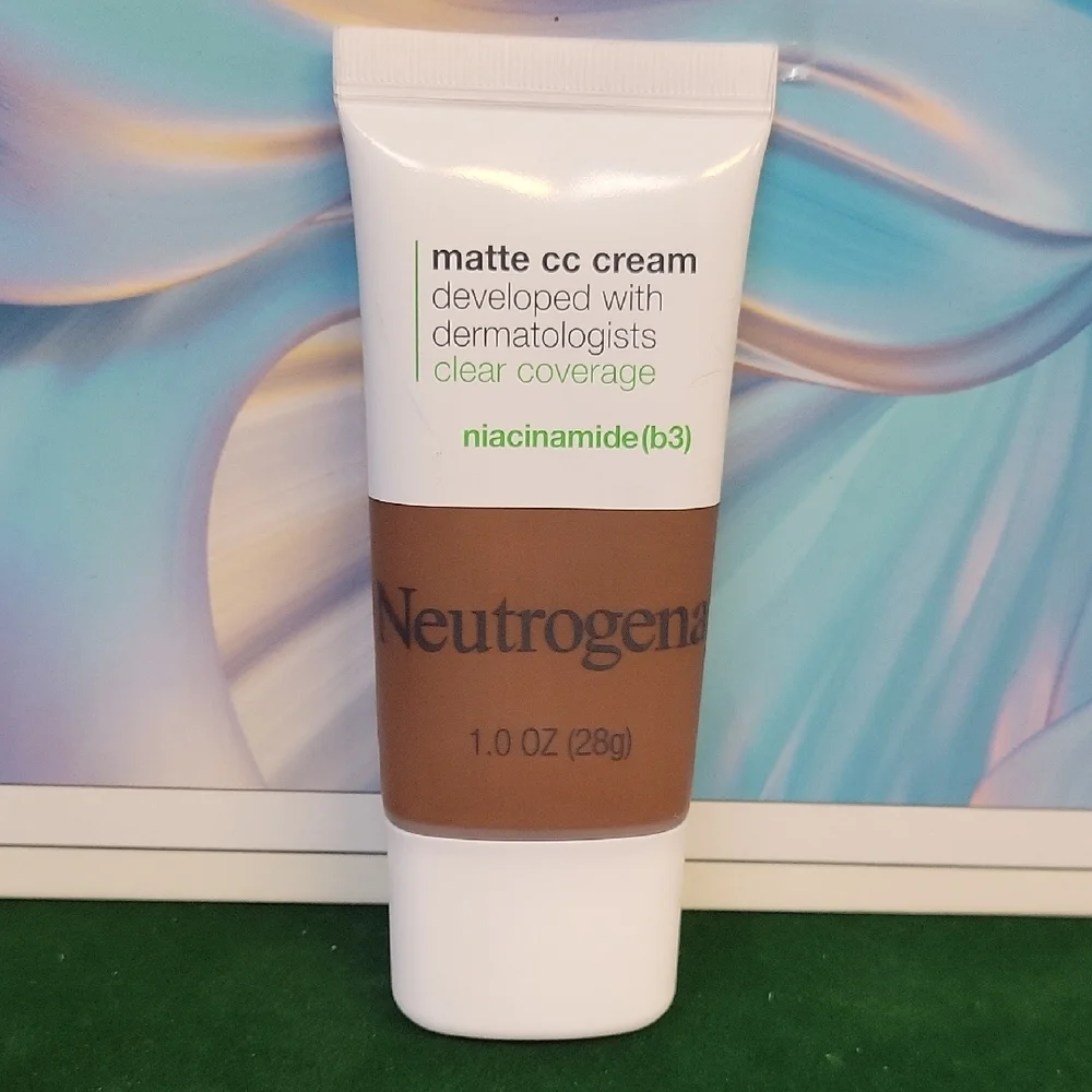 Neutrogena Matte CC Cream with Niacinamide - Sienna 10.0 New Sealed Tube